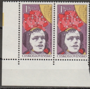 2279 pár - vodorovně ** - 1977